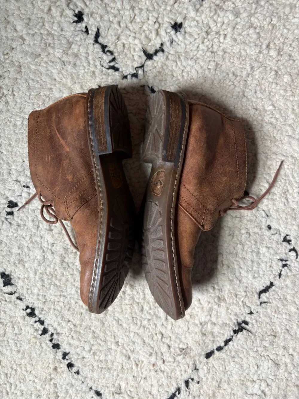 Born Harrison men's brown leather outdoor dark academia chukka boots size 10